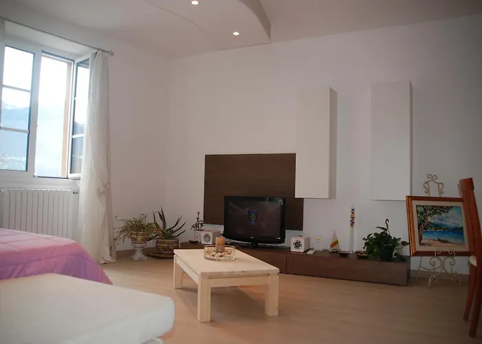 Bella Piazza Apartment Colico